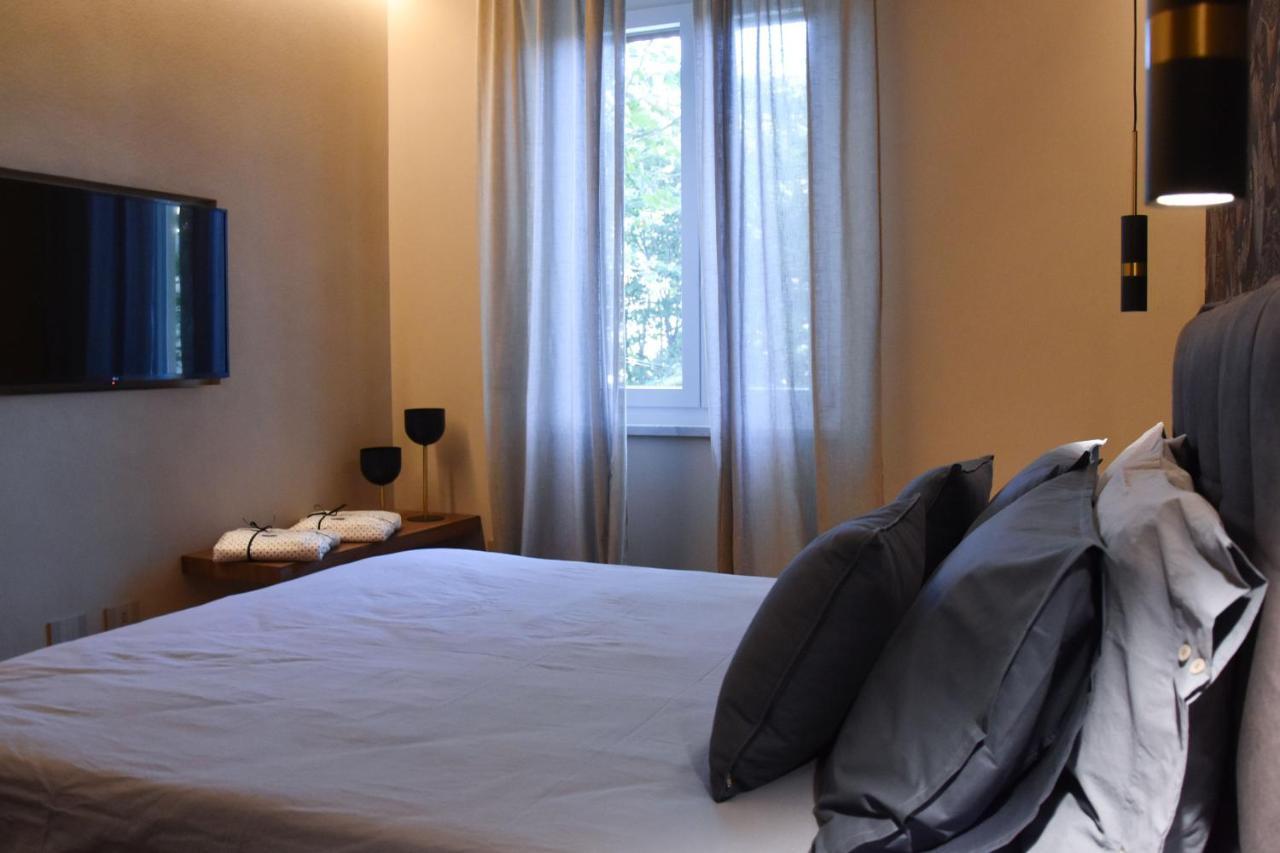 Nuova Cafe' Suite Salice Terme Ngoại thất bức ảnh