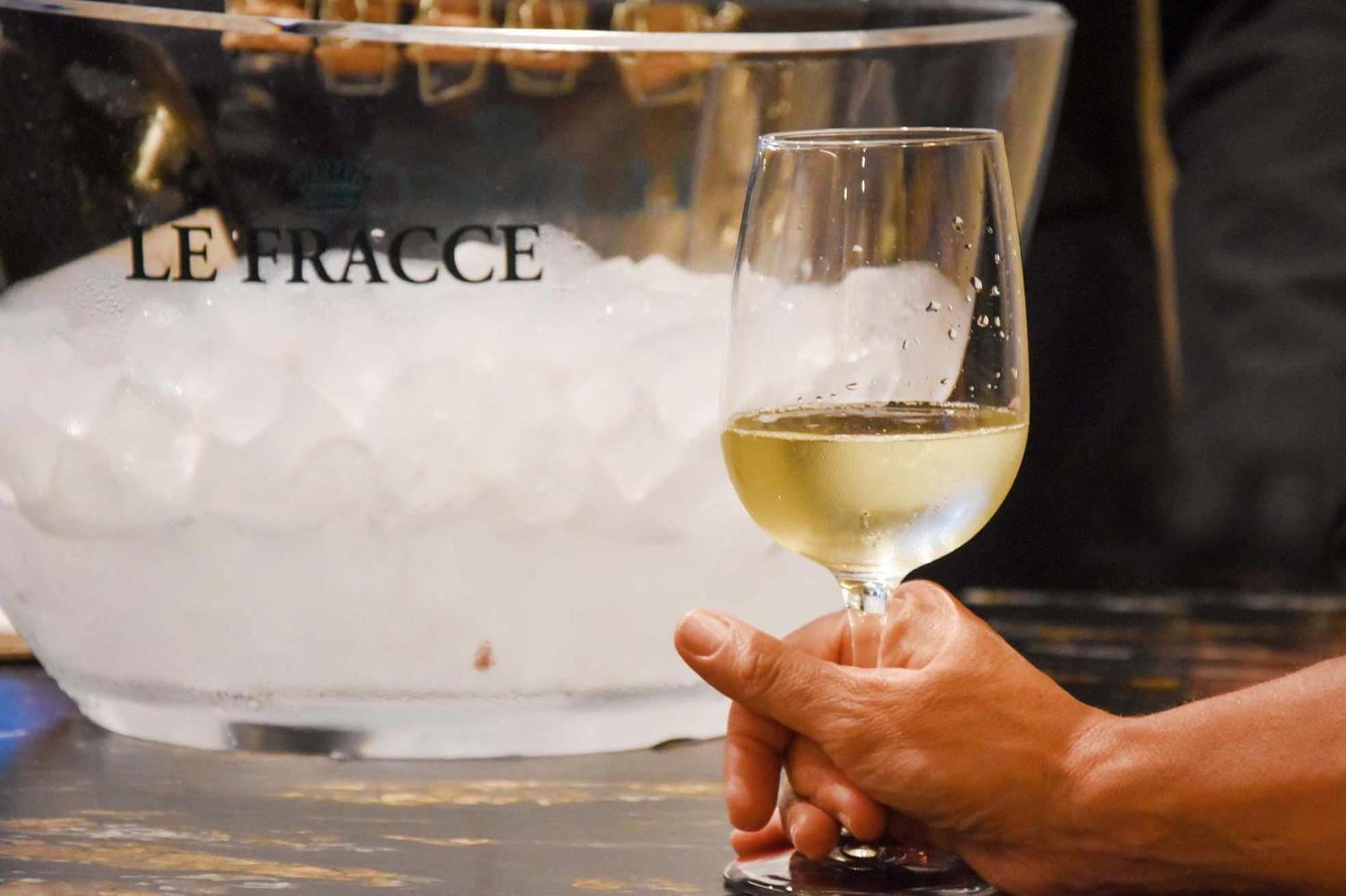 Nuova Cafe' Suite Salice Terme Ngoại thất bức ảnh